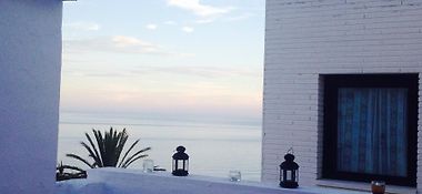 Easy Nerja Beach House Nerja Spain From 37 Hotelmix